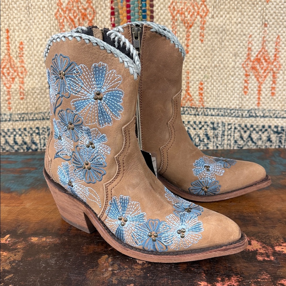 Liberty Black studded and embroidered “Loren Boots”. New with tags. - Picture 2 of 8